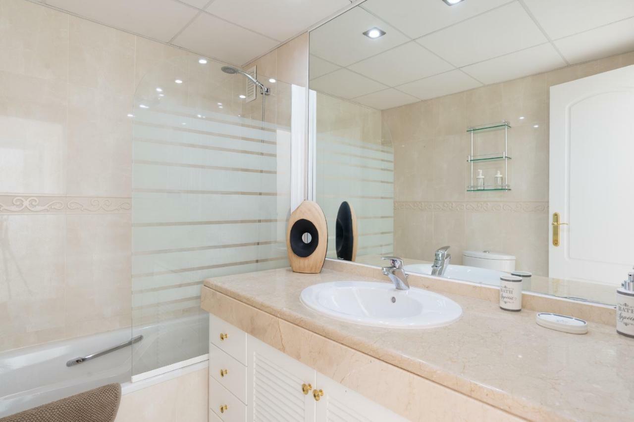 Luxury Duplex- 7 Minutes From The Beach Torremolinos Exterior foto
